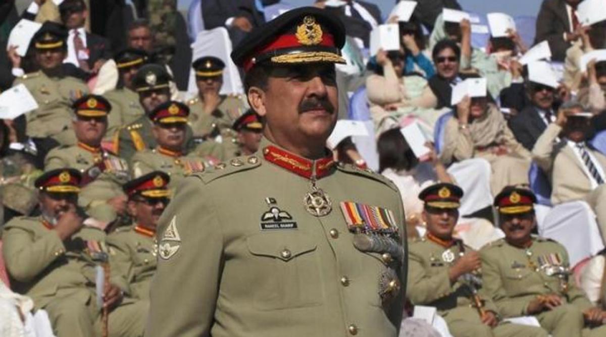 Pakistan army chief heads to US as pressure grows over Afghanistan